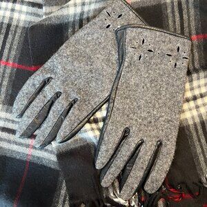 SALE!  Beautiful Talbots Grey Leather Gloves